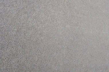 Eski gri lekeli ve tozlu panorama beton beyaz eski gri duvar çimento ışıklı arka plan cephesi