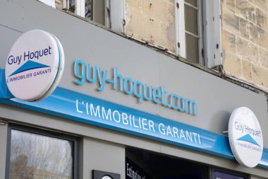 Bordeaux, Fransa - 03 28 2025: emlak markası fransız ajansındaki erkek hoket zinciri logosu ve metin markası ofisi
