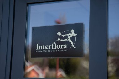 Bordeaux, Fransa - 03 29 2025: interflora metin markası ve mağaza çiçekleri ve dağıtım ağı servis tabelaları doğrudan müşteri