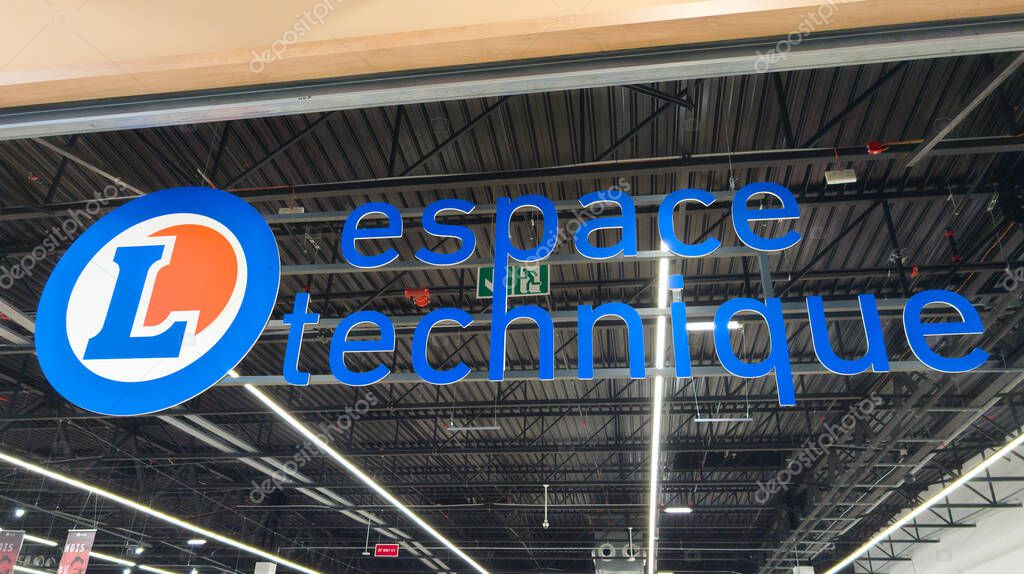 Bordeaux , France - 03 29 2025 : espace technique leclerc logo brand and text sign front cultural facade entrance of store library disc arts shop e.leclerc