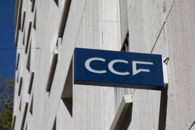 Bordeaux, Fransa - 04 29 29 2025: CCCF kredisi ticari de France Bank logo zinciri ve ön cephe ajansı bankacılık finans hizmetleri ofisi üzerindeki metin işareti