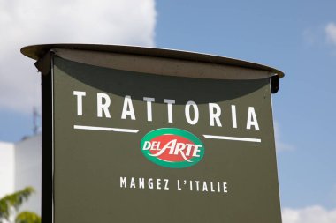 Bordeaux, Fransa - 05: 20 2025: del arte kafeterya yazı zinciri ve İtalyan günlük restoran ön cephesinin logo duvarı