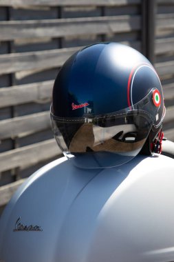 Bordeaux, Fransa - 05: 23: 2025: vespa italyan açık yüz logosu ve motosiklet İtalyan scooter 'ı için metin işareti