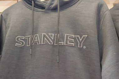 Bordeaux, Fransa - 05: 24 2025: Stanley logo markası ve metin imzası sanayi araçları üreticisi ve güvenlik ürünleri ev donanımı sağlayıcısı üzerinde