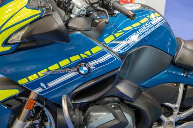 Bordeaux, Fransa - 05 28 2025: jandarma ulusal metin işareti ve mavi marka logo Fransa motosikletli Fransız yerel askeri polisi demek.