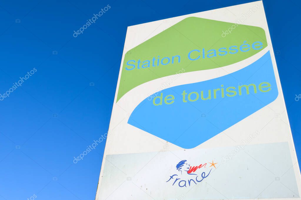 Bordeaux , France - 08 18 2025 : station classee de tourisme france logo text and brand label sign on entrance city panel information classified station tourism french