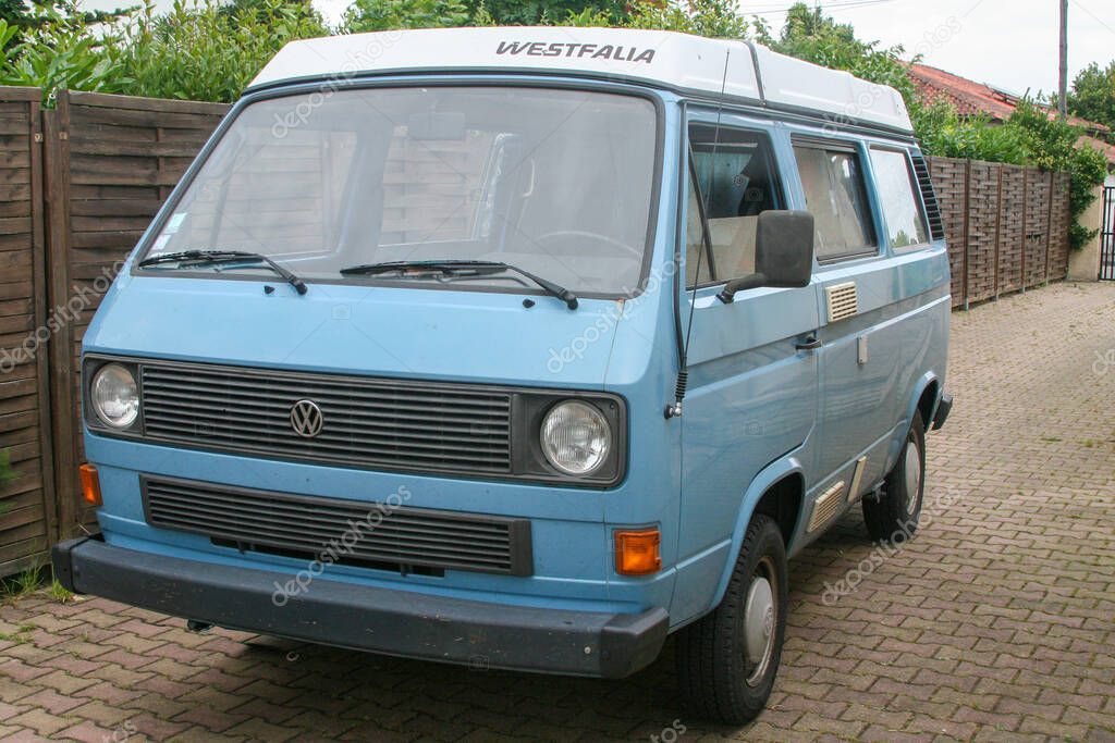 Bordeaux , France - 10 04 2025 : volkswagen westfalia joker campervan motorhome car van combi camper vintage blue vw