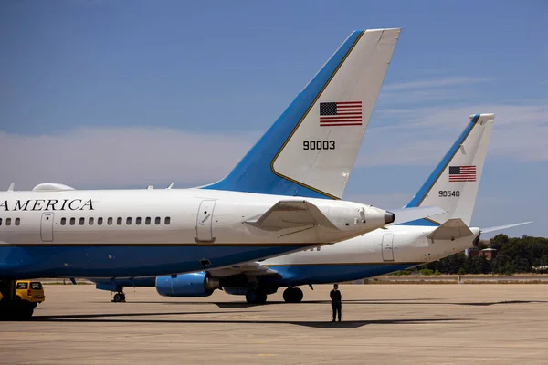 西班牙马德里 2022年6月30日 美国空军一架飞机降落在托雷洪空军基地 6月28日至30日 西班牙主办了北约首脑会议 免版税图库照片