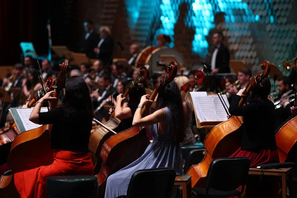 Ein Orchester Ist Ein Großes Für Die Klassische Musik Typisches Stockbild