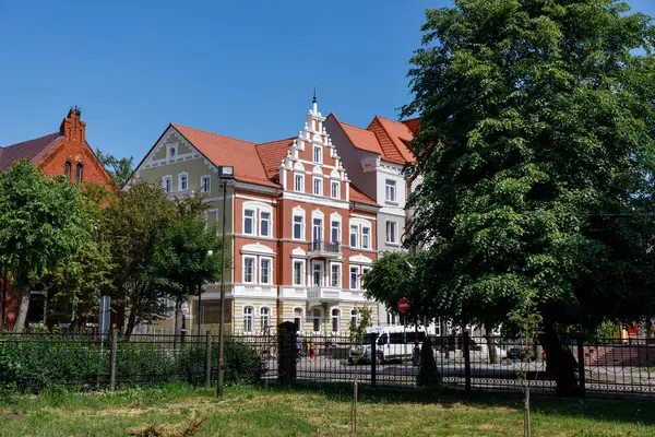 Chernyakhovsk, Rusya - 10 Haziran 2024: Şehrin merkezindeki eski tarihi bina yenilendi