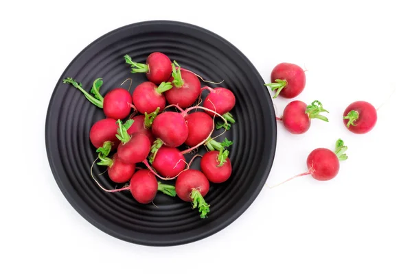Κόκκινα Μοβ Ραπανάκια Τοποθετούνται Μαύρο Πιάτο Βιολογική Σαλάτα Υγιεινά Φυσικά — Φωτογραφία Αρχείου