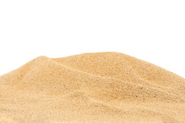 Kum yığını ve ince kavram soyut çöl plaj tepesi dağ yolu beyaz arka planda izole