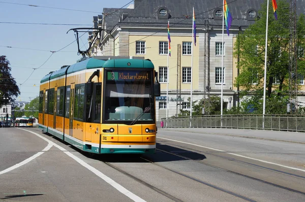 Norrkoping Szwecja Maja 2023 Przegubowy Żółty Tramwaj Miejscem Przeznaczenia Klockartorpet — Zdjęcie stockowe