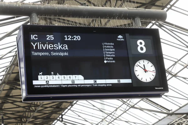 핀란드 헬싱키 2023년 탐페레와 신주키를 경유하여 이리비스카에 열차를 헬싱키 기차역에서 — 스톡 사진