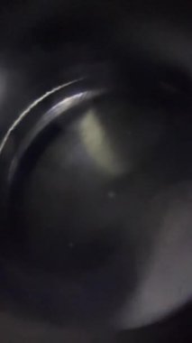 Beyaz ve siyah rengin soyut arkaplanı