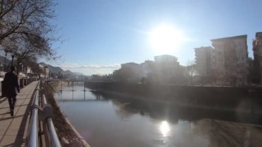 Antakya, İzzet Guclu Caddesi 'nden General Sukru Kanadli Caddesi' ne bakıyor.. 