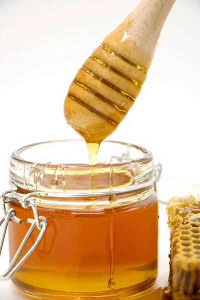 Closeup Jar Honey Next Honeycomb Honey Stick — Stock Photo, Image