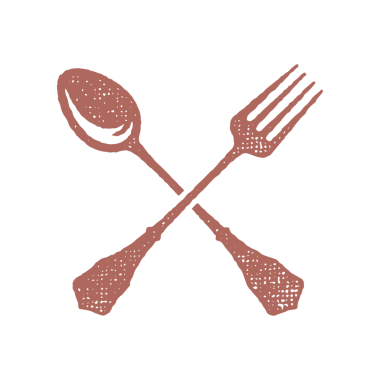 Yemek servisi için çapraz kaşık ve çatal silueti pul efekti çizdi. Paket ve menü tasarımı veya etiket dekorasyonu için klasik grunge doku amblemi.