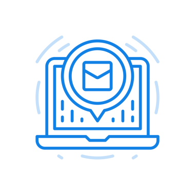Çevrimiçi mesaj hattı simgesi. Yazışma ve iletişim ile Web sohbet uygulaması. Laptop ekranında daire şeklinde kapalı bir zarf. Bildirimler ve çağrılarla birlikte sosyal medya e- postası.