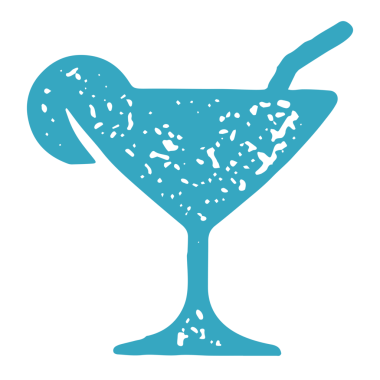 Saman ve limon dilimi mavi grunge desenli zarif bir bardakta taze ve serin bir yaz kokteyli. Soğuk içeceği tazeleyen minimalist logoti parti bar menüsü izole edildi