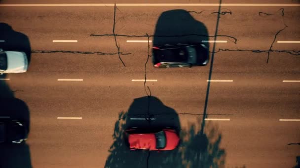 Top Widok Autostrady Poruszających Się Samochodów Godzinach Wieczornych Asfalt Pomarańczowym — Wideo stockowe