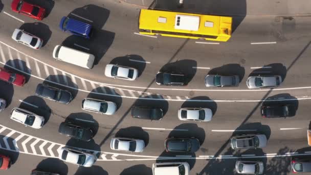 Вид Сверху Воздуха Многие Автомобили Застрявшие Пробке Автострада Часы Пик — стоковое видео