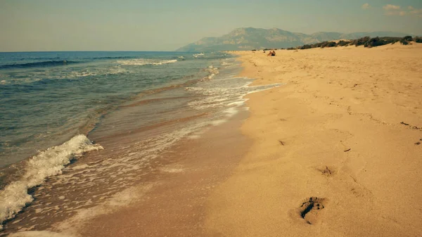 Морские Волны Моющие Песчаный Пляж Медленное Движение Вид Воздуха Прибрежный — стоковое фото