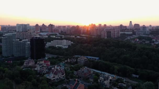 Drone Vista Ciudad Kiev Cielo Puesta Sol Por Noche Atardecer — Vídeo de stock