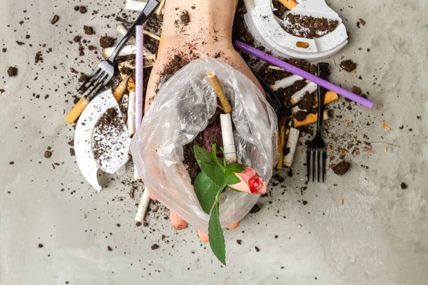 Close Hand Holding Plastic Bag Rose Flower Cigarettes — Stock Photo, Image