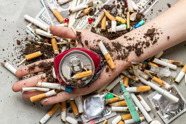 Top View Hand Holding Compressed Soda Can Enviroment Pollution Drug — Stock Photo, Image