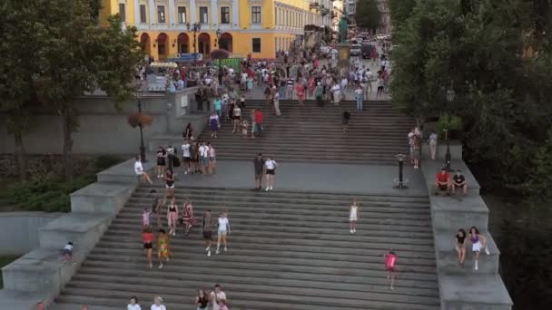 Odesa Ukraine 2020 Potemkin Stairs Odessa City Traffic People 城市景观 — 图库视频影像