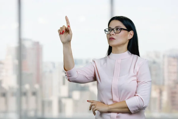 Young Asian Business Woman Touching Invisible Virtual Screen Her Finger — Foto Stock
