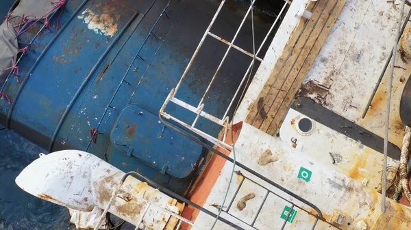 Close Top View Broken Rusty Oil Tanker Ship Wreck Drowned — Fotografia de Stock