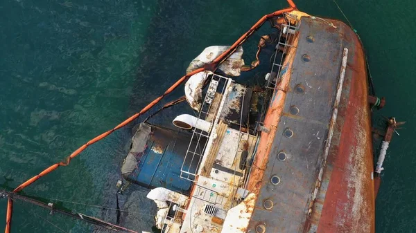 Close Top View Broken Old Rusty Overturned Oil Tanker Ship — Stock Photo, Image