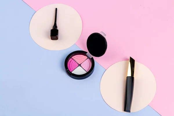 Top View Make Accessories Pink Blue Background Eyeshadow Palette Sticks — Stock Photo, Image