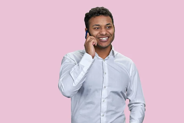Uomo Affari Indiano Sta Avendo Una Conversazione Telefonica Uomo Marrone — Foto Stock