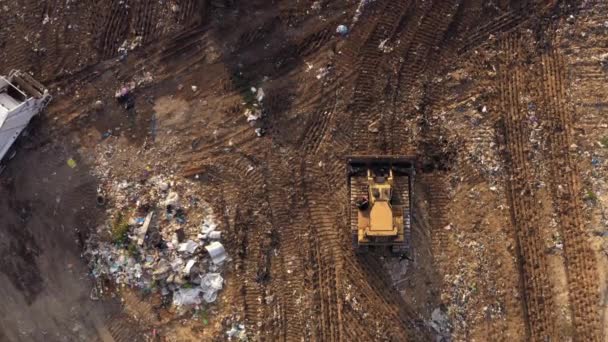 Vista Superior Aterro Lixo Tratores Conceito Problema Ambiental — Vídeo de Stock