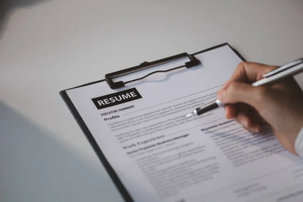 The HR department is reviewing the resumes of job applicants, resumes are important documents for job application. It should contain resume, training history, education, talent, work skills, etc.