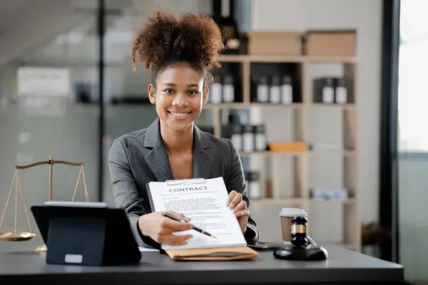 American Lawyer Sits Law Firm Female Lawyer Holding Contract Document — Stockfoto