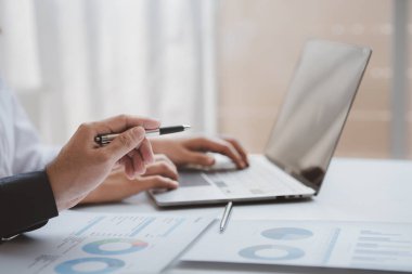 Groups of people joining in discussions, business meetings, startup company sales team meetings, brainstorming and summary of company performance. Business strategy management concept.