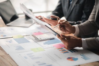 Groups of people joining in discussions, business meetings, startup company sales team meetings, brainstorming and summary of company performance. Business strategy management concept.