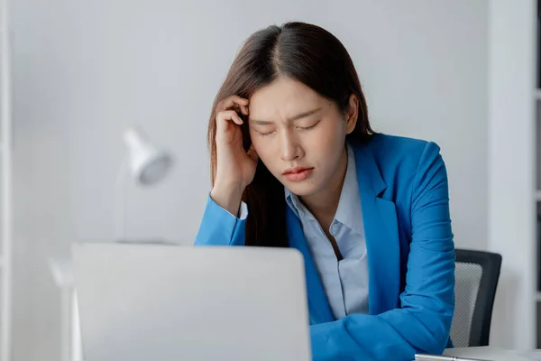 Asian Woman Startup Company Office Businesswoman Poses Stressed Body Aches — Stock Photo, Image
