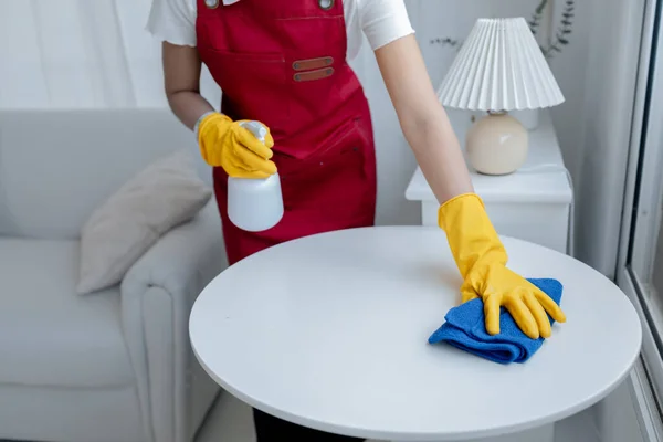 Asian Woman Cleaning Staff Housekeeper Cleaning Tables Company Office Maintaining — Stock Photo, Image