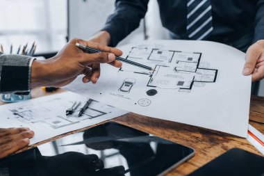 Mimarlar ve mühendisler birlikte evler tasarlar ve inşa eder, planları düzenler, evleri standartlara göre tasarlar ve onları yapılandırır ve profesyonel olarak plan çizerler. Bir ev tasarlamak ve inşa etmek için fikirler.