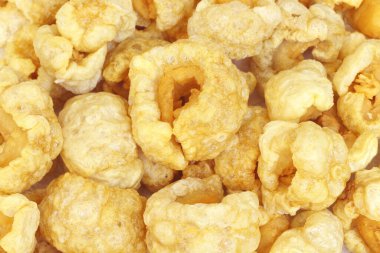 Domuz derisi ya da domuz derisi, kızartılmış domuz derisi, Tayland yemeği..