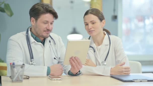Online Video Chat Male Female Doctor — Αρχείο Βίντεο