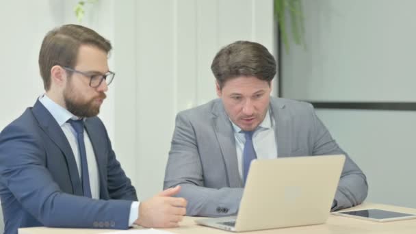 Upset Businessmen Having Argument Office — Stockvideo