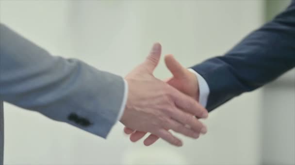 Slow Motion Business People Shaking Hands Meeting — Video