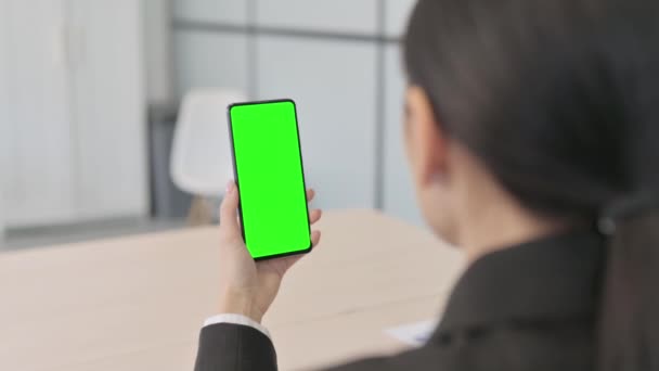 Yeşil Ekran Ile Smartpone Kullanılarak Şkadınının Kapanışı — Stok video