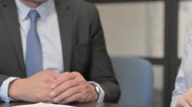 İş Adamları 'ndan Yakın El sıkışma
